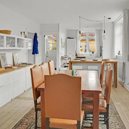 4 Bedroom Stunning In L Σπίτι διακοπών *