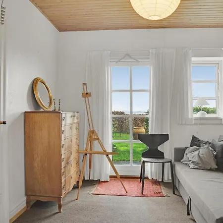 4 Bedroom Stunning In L * Torrig